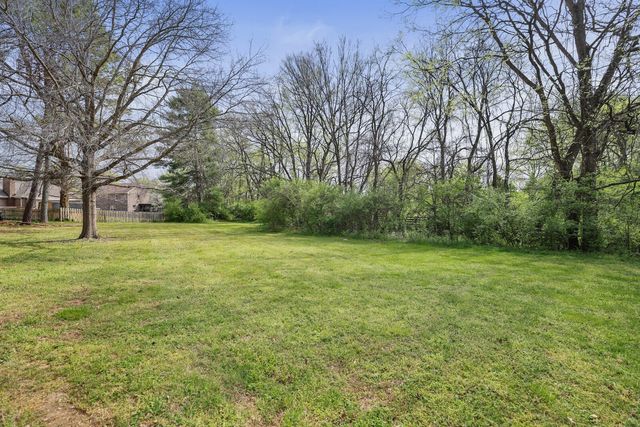 1408 Spainwood Dr, Columbia, TN 38401