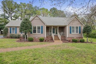 1408 Spainwood Dr, Columbia, TN 38401
