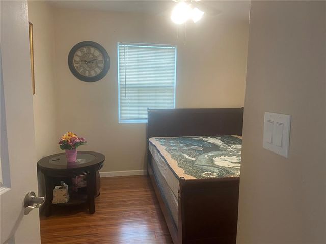 70 Trails End Drive, Cleveland, TX 77328