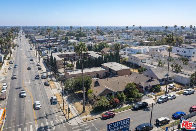 4701 S Figueroa Street, Los Angeles, CA 90037