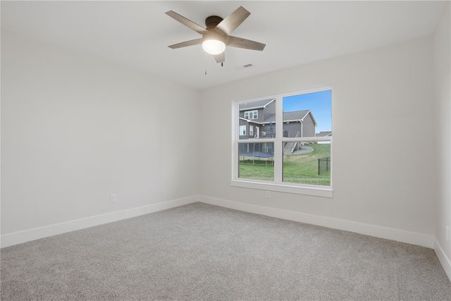604 Rock Ridge Rd, Tiffin, IA 52340