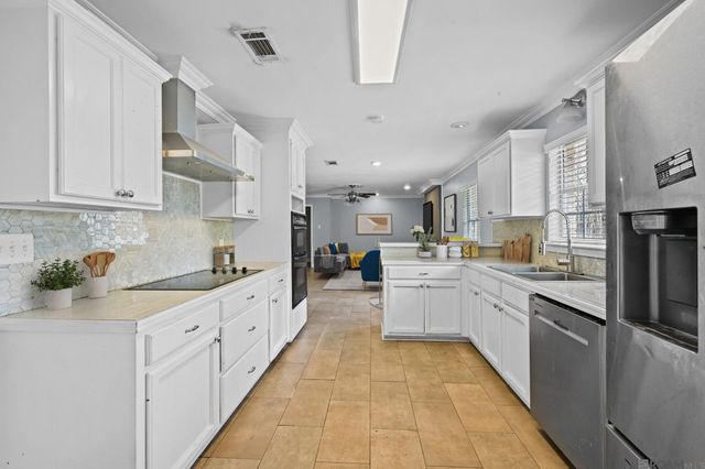 3466 Nelson St, Zachary, LA 70791