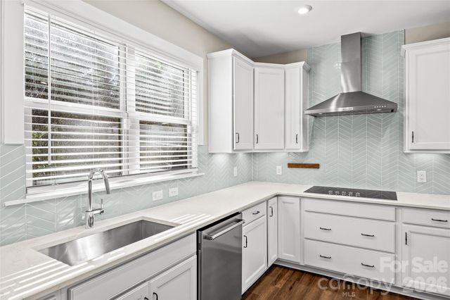 17023 Soho Drive, Charlotte, NC 28204