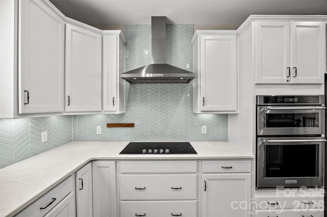 17023 Soho Drive, Charlotte, NC 28204