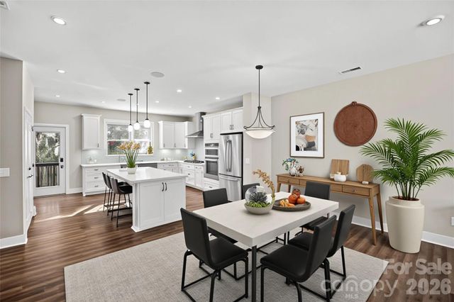 17023 Soho Drive, Charlotte, NC 28204