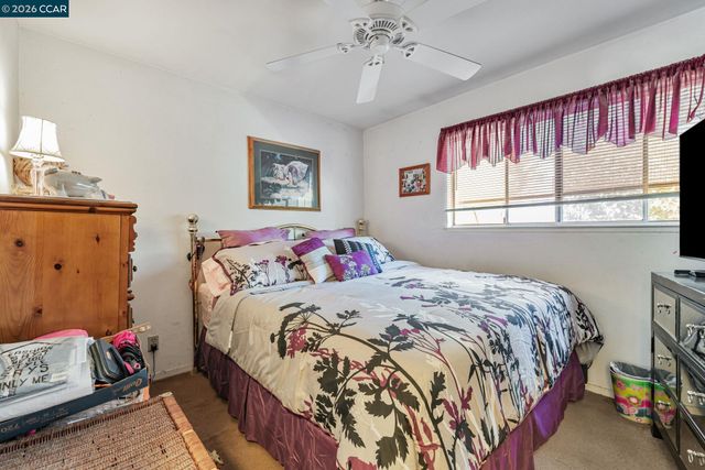 4794 Blum Rd, Martinez, CA 94553