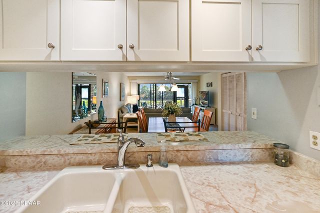 466 Bouchelle Dr Apt 104, New Smyrna Beach, FL 32169