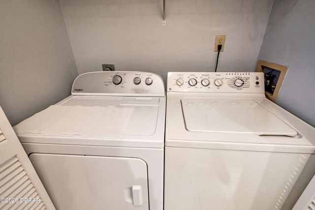 466 Bouchelle Dr Apt 104, New Smyrna Beach, FL 32169