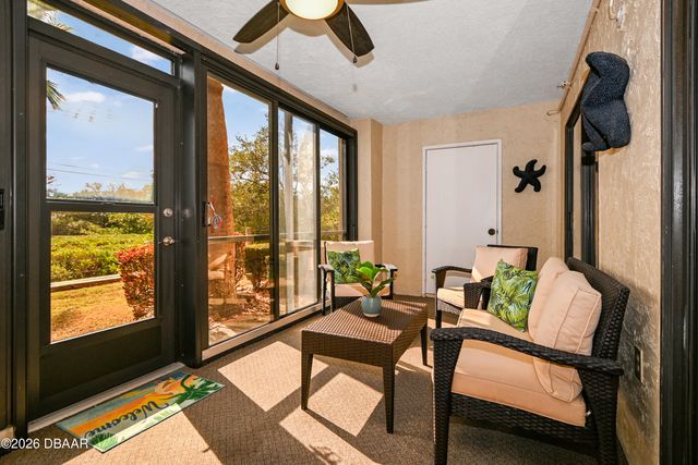 466 Bouchelle Dr Apt 104, New Smyrna Beach, FL 32169