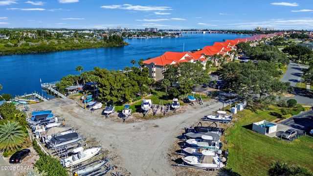 466 Bouchelle Dr Apt 104, New Smyrna Beach, FL 32169