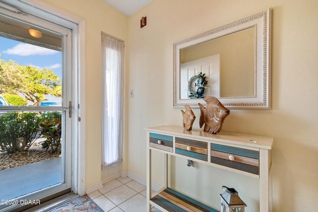 466 Bouchelle Dr Apt 104, New Smyrna Beach, FL 32169