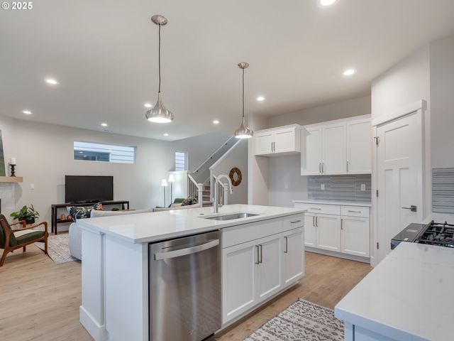 13866 Sw 174th Ave, Tigard, OR 97140