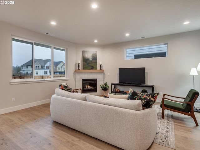 13866 Sw 174th Ave, Tigard, OR 97140