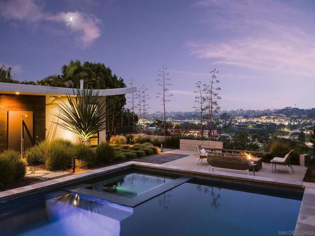 326 S Nardo, Solana Beach, CA 92075