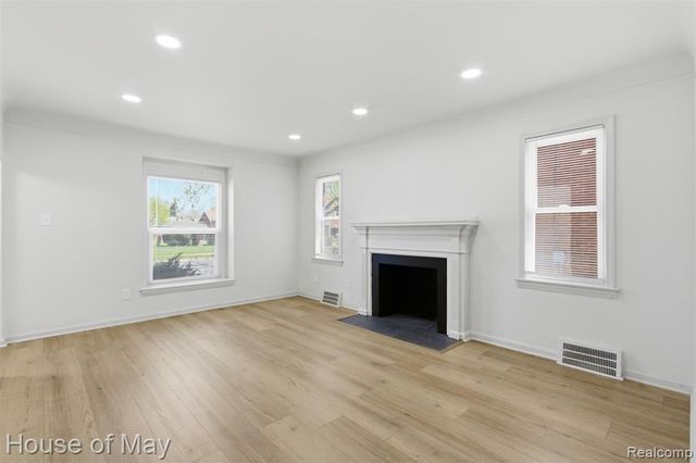 14000 Bringard Drive, Detroit, MI 48205