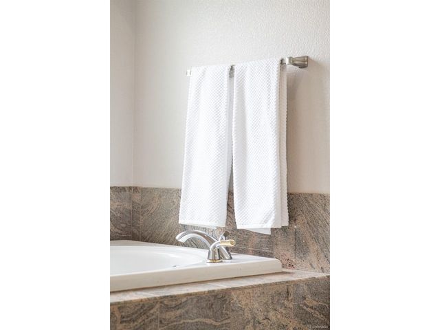 7351 S Clermont Dr, Centennial, CO 80122