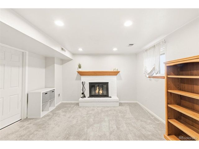 7351 S Clermont Dr, Centennial, CO 80122