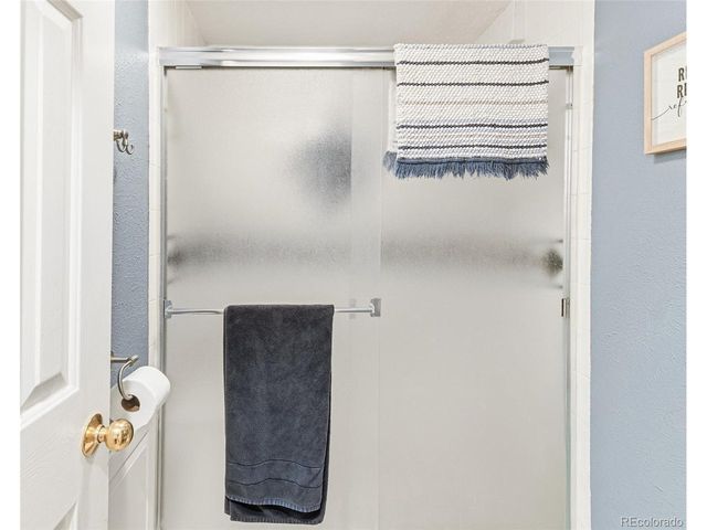 7351 S Clermont Dr, Centennial, CO 80122