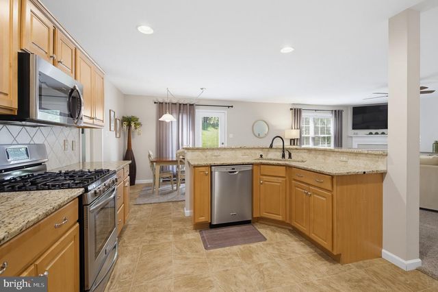 20 CEDAR CHASE DR, Mountville, PA 17554
