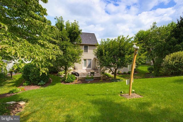 20 CEDAR CHASE DR, Mountville, PA 17554