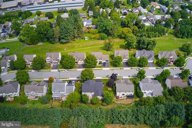 20 CEDAR CHASE DR, Mountville, PA 17554