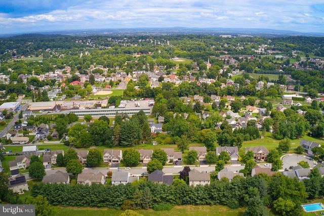 20 CEDAR CHASE DR, Mountville, PA 17554