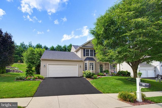 20 CEDAR CHASE DR, Mountville, PA 17554