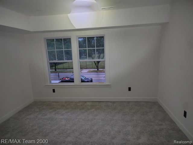 7439 Dexter Avenue, Detroit, MI 48206
