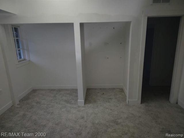 7439 Dexter Avenue, Detroit, MI 48206