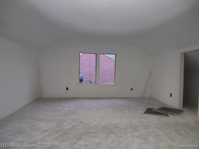 7439 Dexter Avenue, Detroit, MI 48206
