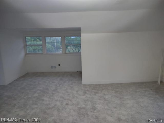 7439 Dexter Avenue, Detroit, MI 48206