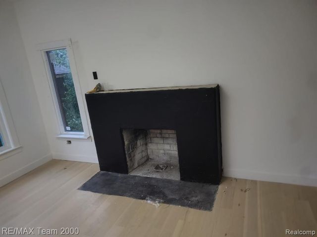 7439 Dexter Avenue, Detroit, MI 48206