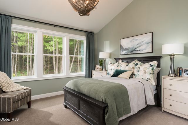 4 Angeles Avenue, Wilton, NY 12866