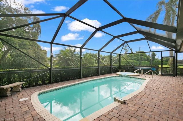4515 Lakewood BLVD, Naples, FL 34112
