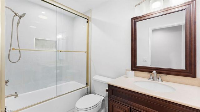 4515 Lakewood BLVD, Naples, FL 34112