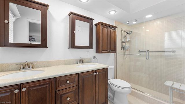 4515 Lakewood BLVD, Naples, FL 34112