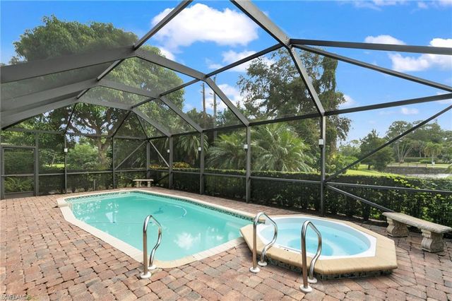 4515 Lakewood BLVD, Naples, FL 34112