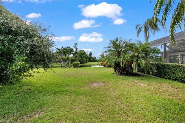 4515 Lakewood BLVD, Naples, FL 34112