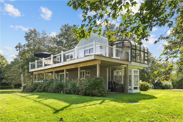 48 THERIEN Road, Portsmouth, RI 02871