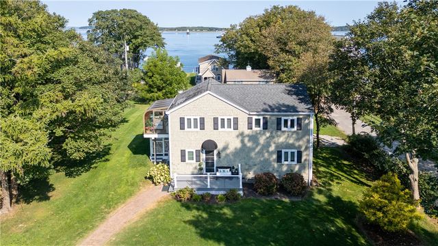 48 THERIEN Road, Portsmouth, RI 02871