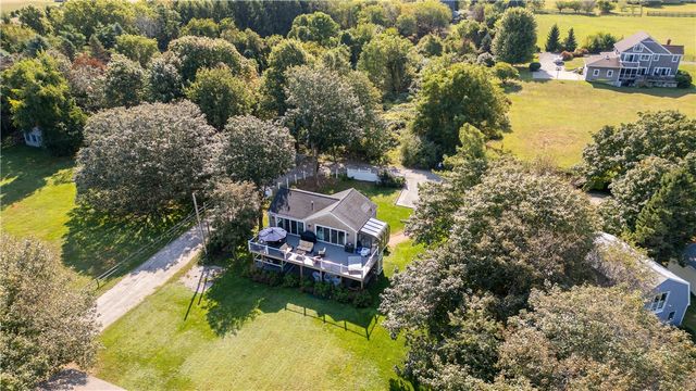 48 THERIEN Road, Portsmouth, RI 02871