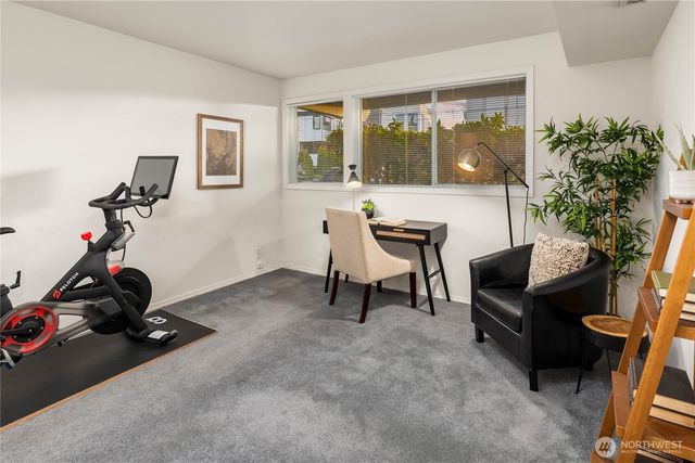 10142 NE 63rd Street, Kirkland, WA 98033