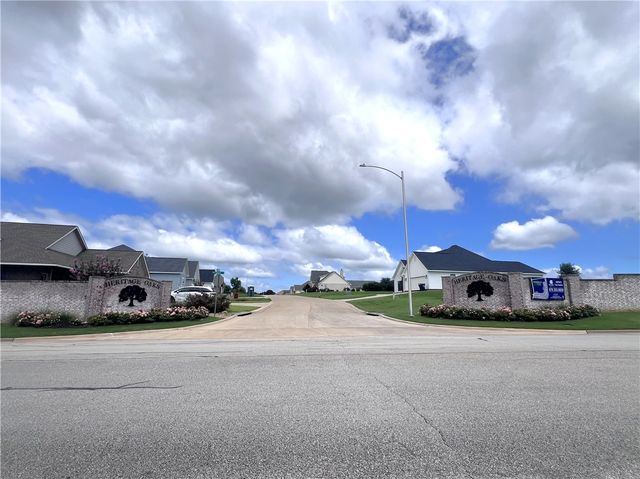 2423 Pecan Crossing Court, Brenham, TX 77833