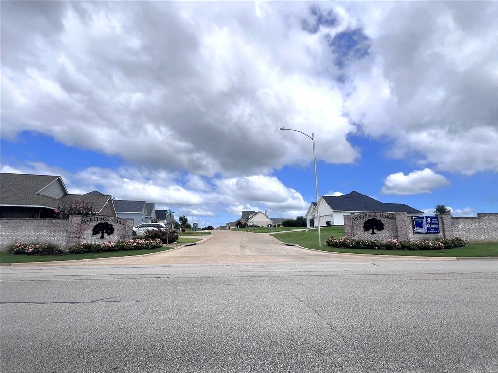 2423 Pecan Crossing Court, Brenham, TX 77833 — photo 5