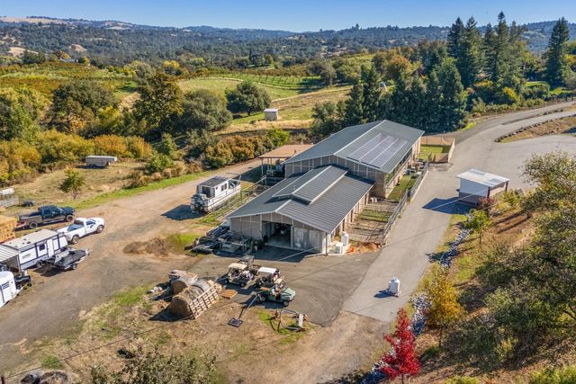 5875 Sycamore Hill Rd, Newcastle, CA 95658