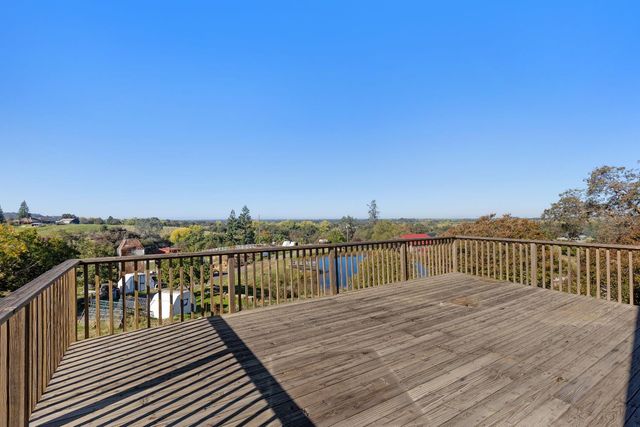 5875 Sycamore Hill Rd, Newcastle, CA 95658