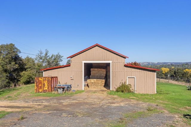 5875 Sycamore Hill Rd, Newcastle, CA 95658