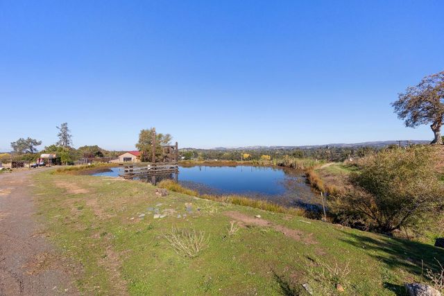 5875 Sycamore Hill Rd, Newcastle, CA 95658