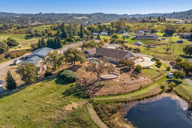 5875 Sycamore Hill Rd, Newcastle, CA 95658
