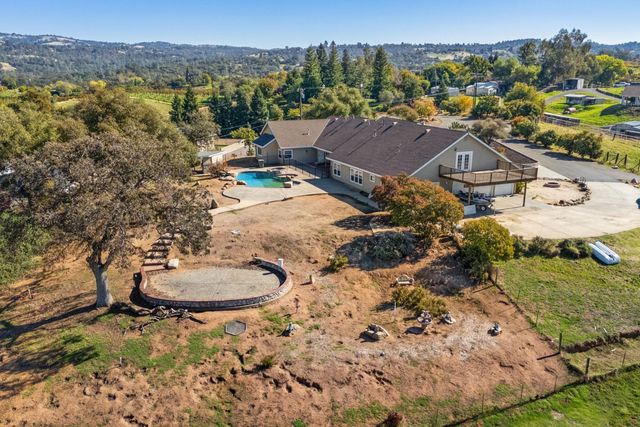 5875 Sycamore Hill Rd, Newcastle, CA 95658